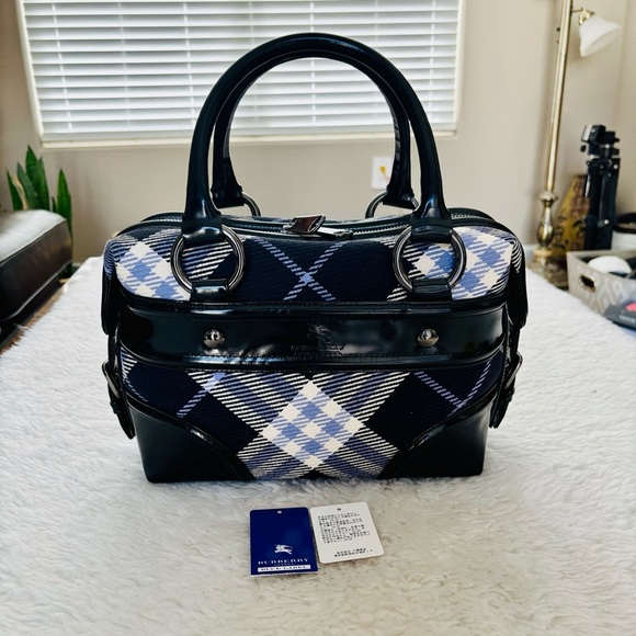 Burberry Blue Label Black Patent Leather/Canvas Women's Handbag - Picture 3 of 16